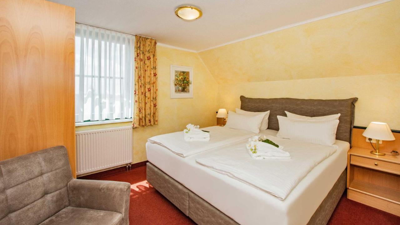 Hotel Garni Nussbaumhof Uckeritz Esterno foto