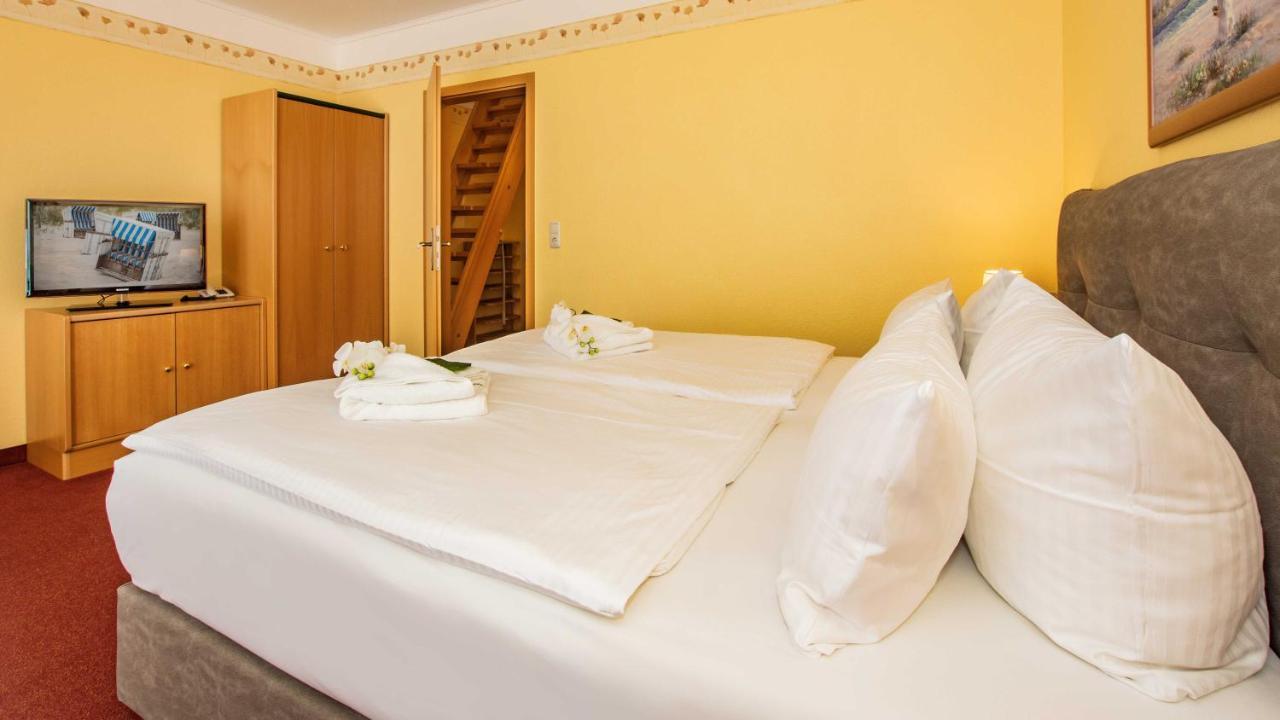 Hotel Garni Nussbaumhof Uckeritz Esterno foto